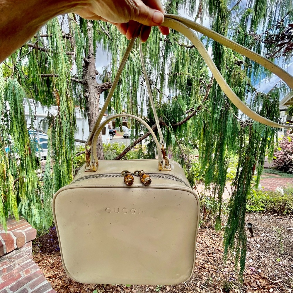 Gucci Crossbody Shoulder Bag Patent Leather Vintage Authentic Serial # Inside